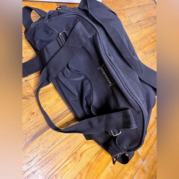 Gymshark Lifestyle/Duffle Gym Bag w/ Shoe Compartment - Picture 5 of 11